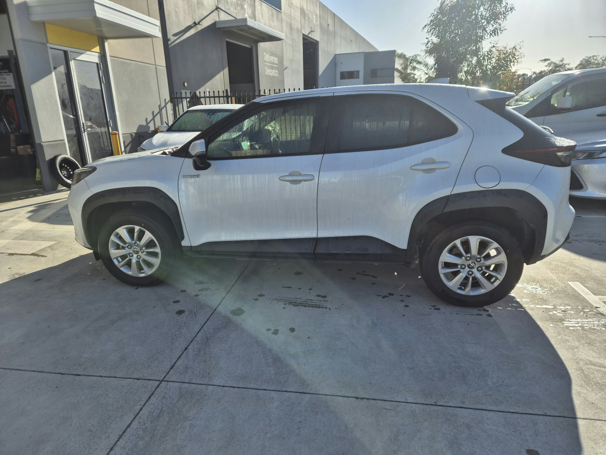 2024 Toyota RAV4 Hybrid in white — photo 5 of 7